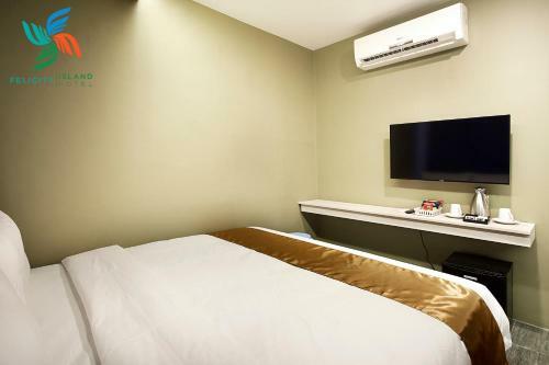 Felicity Island Hotel - Multiple Use Hotel