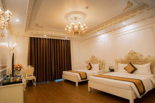 Hotel Kh�ch S?n Hoa ?�ng