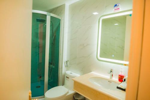 Hotel Kh�ch S?n Hoa ?�ng