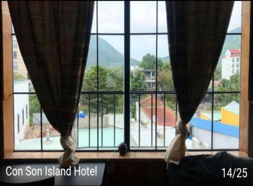 Hotel Con Son Island Home
