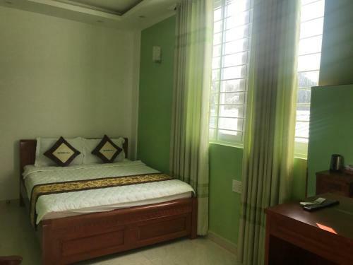 Hotel Kh�ch S?n Mini �nh Ph??ng
