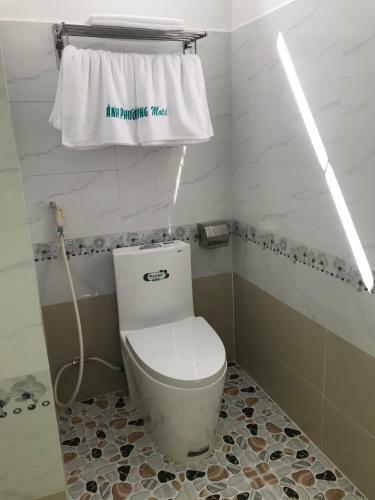 Hotel Kh�ch S?n Mini �nh Ph??ng