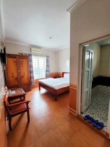Ph� Qu� Hotel