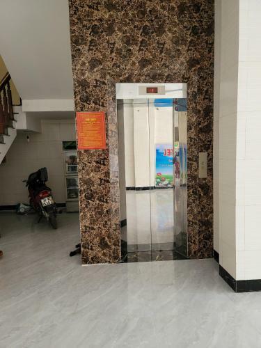 Ph� Qu� Hotel