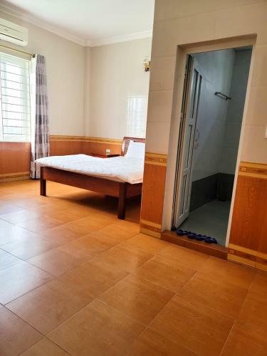 Ph� Qu� Hotel