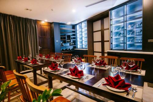 Songlam Waterfront Hotel