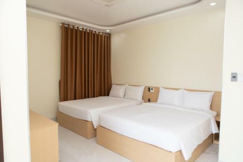 Sunrise Hotel H� Ti�n