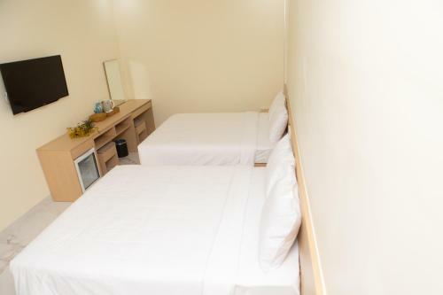 Sunrise Hotel H� Ti�n