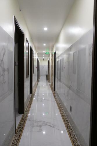 Sunrise Hotel H� Ti�n