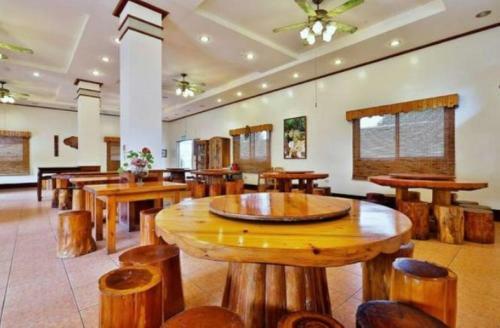 ???? Minzu Hotel