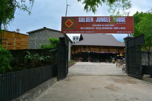 Hotel Golden Jungle House