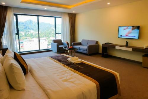 Yen Bien Luxury Hotel
