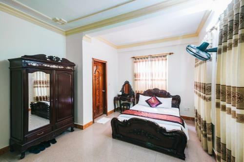 Hotel Kh�ch S?n Th�nh Loan