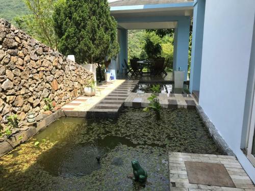 Villa Bi?t Th? 2 T?ng Hoa Trau