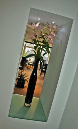 Hostal Westberry Hotel