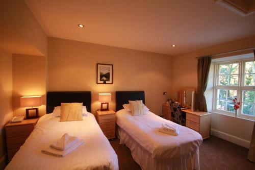 Aberdunant Hall Country Hotel