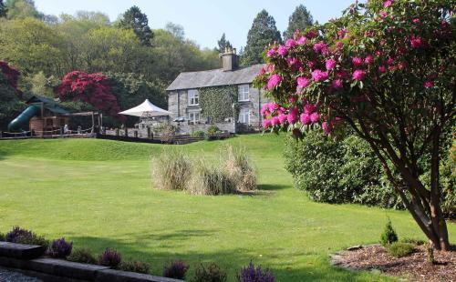 Aberdunant Hall Country Hotel