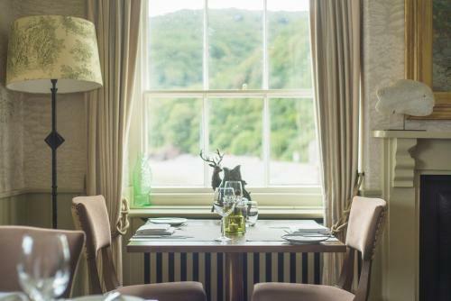 Red Lion Hotel