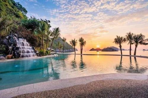 Villa *bom Homes* Flamingo Cat Ba Resort