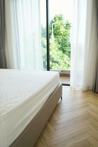 Lyn House - Pool Villa In Ecopark Hanoi