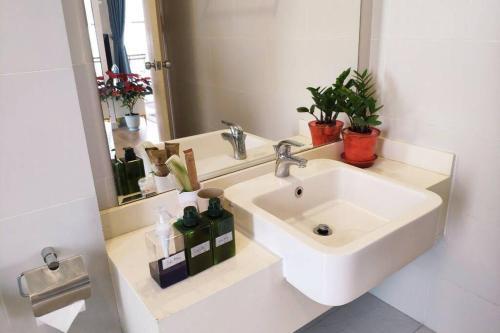 Apartamento Cani House's Homestay Ecopark - 2421