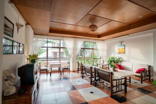 Hostal Le Divan Dalat