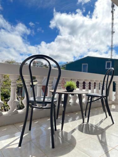 Eden Bistro & Hotel