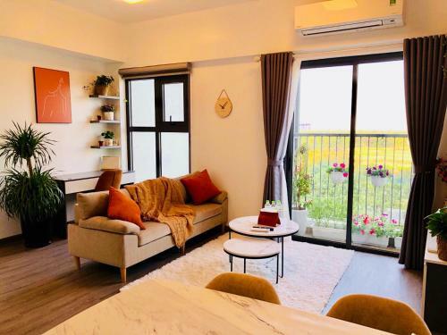 Bom Homes- Ecopark- Service Apartment