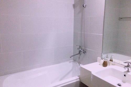 Bom Homes- Ecopark- Service Apartment