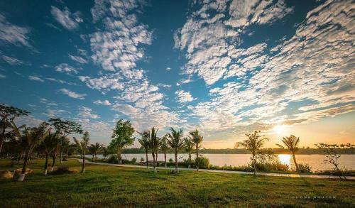Bom Homes- Ecopark- Service Apartment