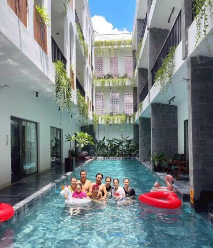 B�ng Villa Hotel & Apartment