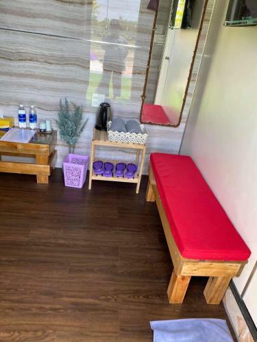 Hostal H Homestay Container Lagi Beach