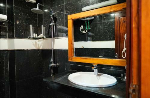 Hotel Kh�ch S?n Tri?u K� Vo�ng