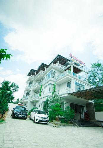 Panorama Hotel & Coffee