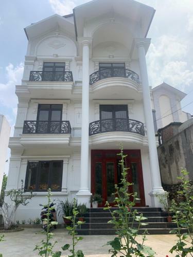 Hostal The 1996 House