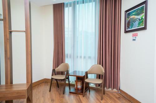 Hotel Kh�ch S?n Ho�ng Y?n