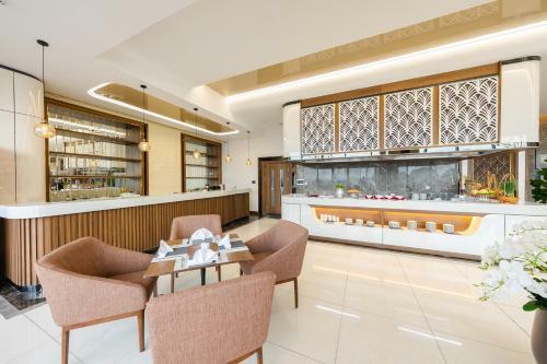 Hotel Muong Thanh Grand Bai Chay