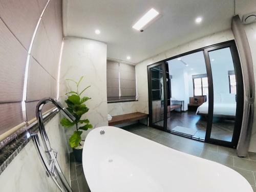 Flc Villa H? Long 5 Ph�ng Ng?