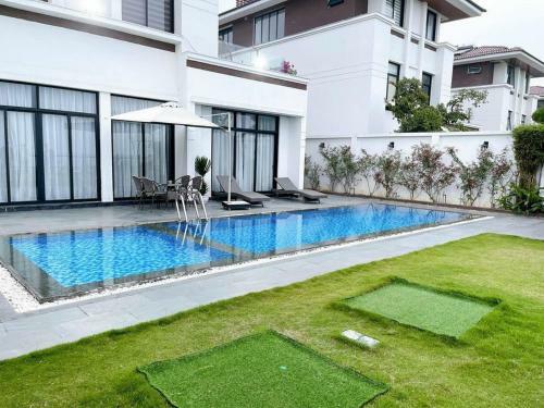 Flc Villa H? Long 4 Ph�ng Ng?