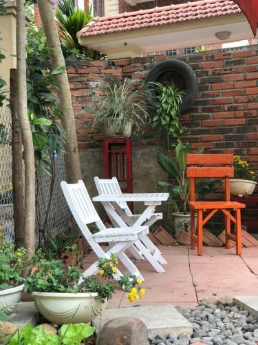 Green Garden Bungalow