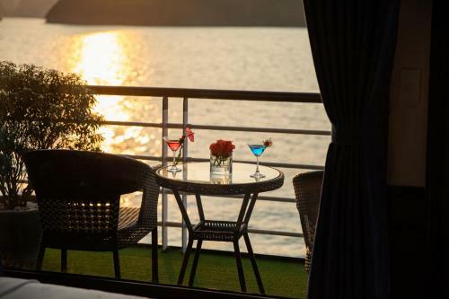 La Casta Regal Cruise