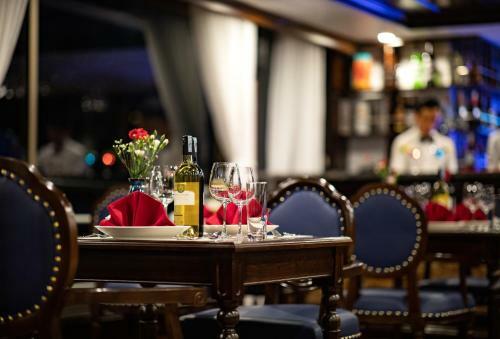La Casta Regal Cruise