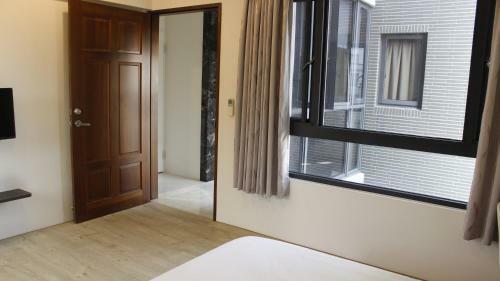 71 Cafe B&B