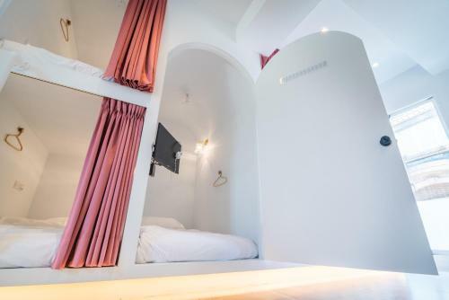 W3 Hostel