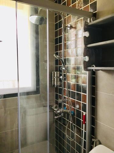 Tin-tin's Home ?????