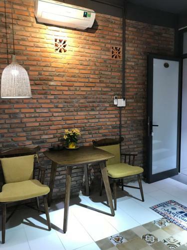 Hostal Ng�i House