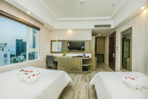 Golden Rose Hotel