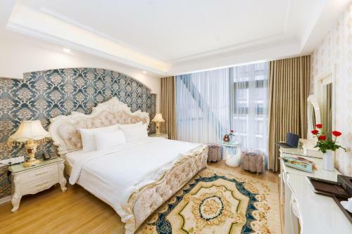 Golden Rose Hotel