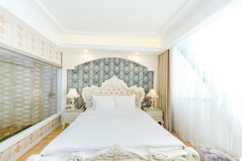 Golden Rose Hotel