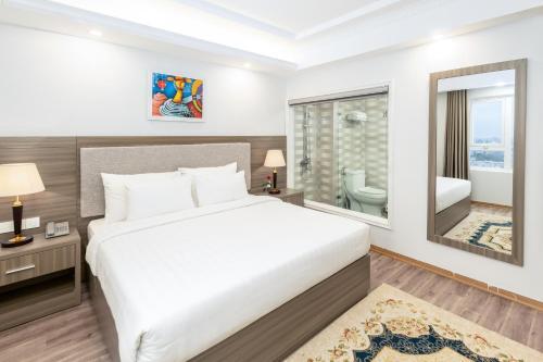 Golden Rose Hotel